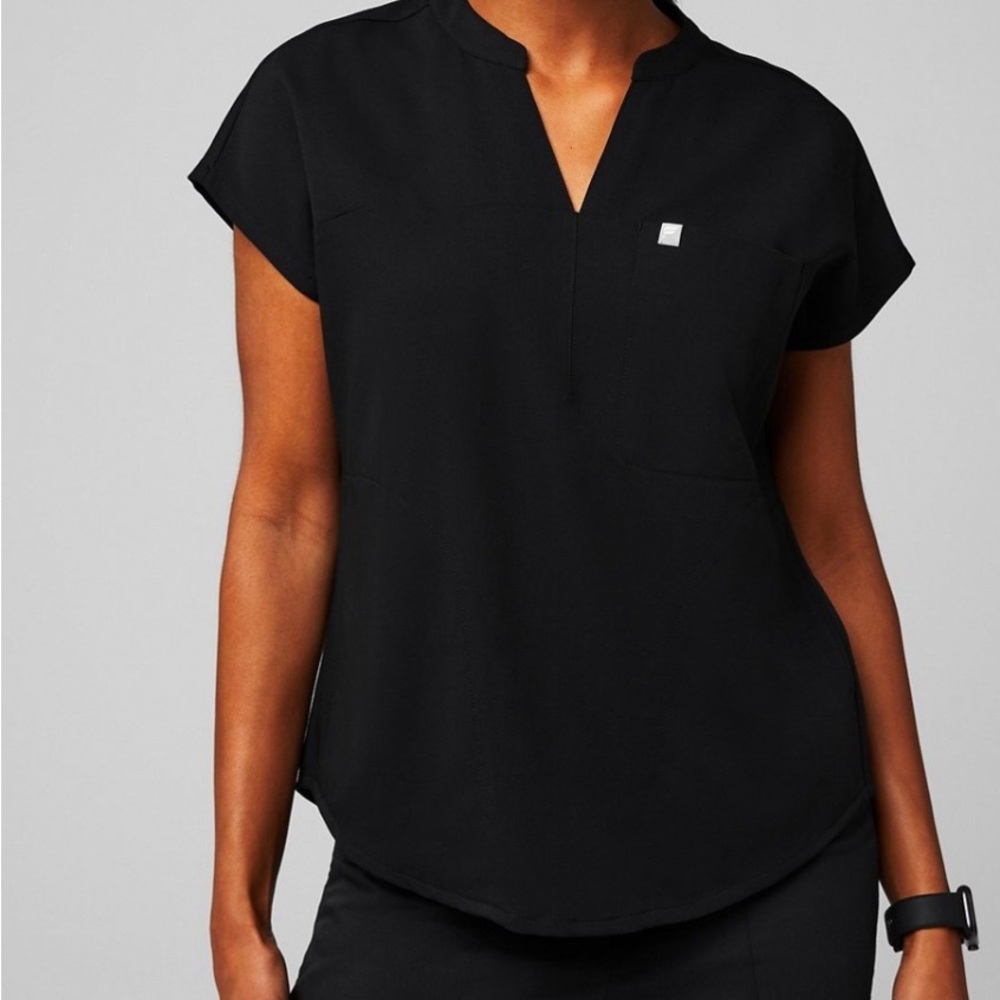 Fabletics Scrubs Set, XS reg in BLACK